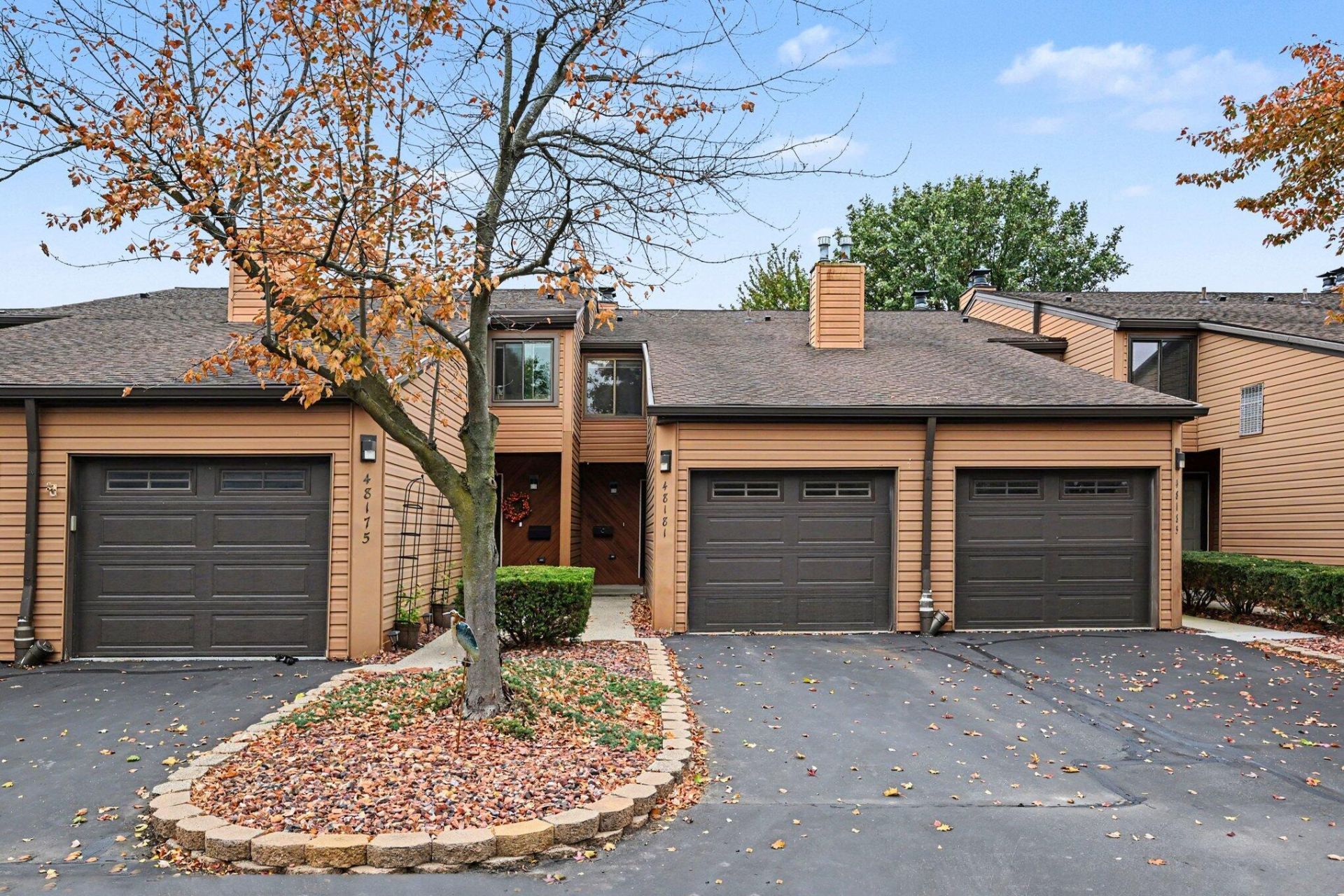 48181 Bayshore Drive, Belleville, MI 48111 Main Photo