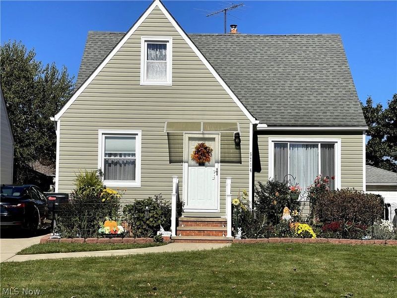 5714 Kenneth Avenue, Parma, OH 44129 Photo 1