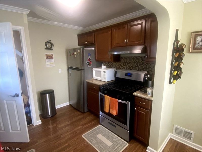 5714 Kenneth Avenue, Parma, OH 44129 Photo 10