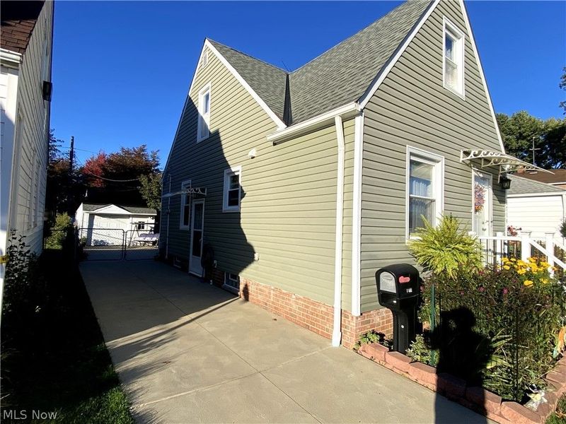 5714 Kenneth Avenue, Parma, OH 44129 Photo 7