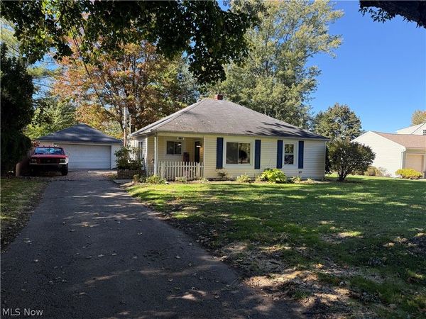 3195 Martha Drive, Geneva, OH 44041