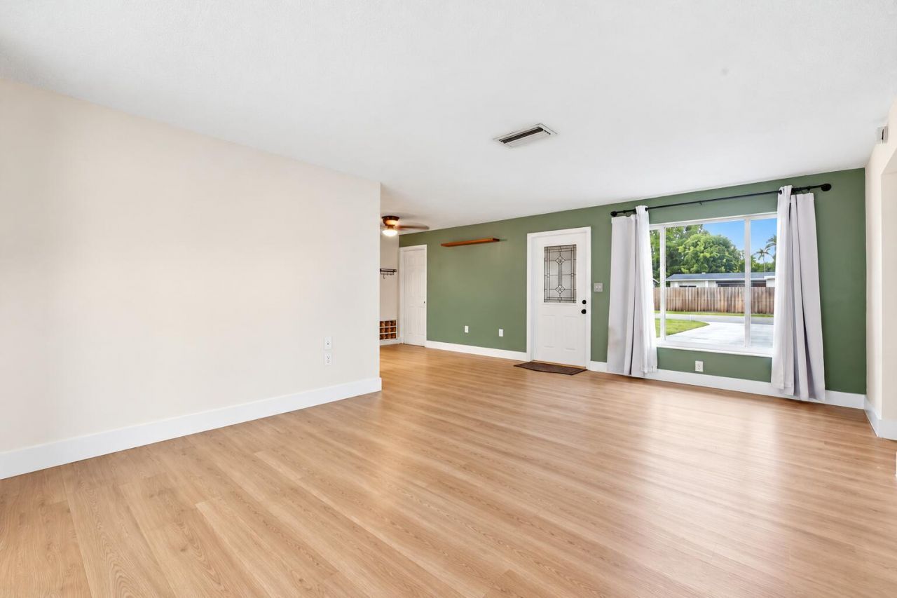 6420 NW 29th Street, Sunrise, FL 33313 Photo