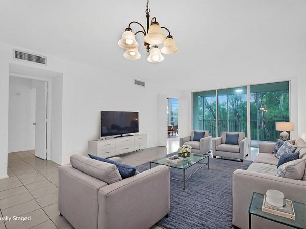 3051 S Palm Aire Drive, Unit 308, Pompano Beach, FL 33069