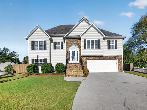 108 Summerfield Way NE, Calhoun, GA 30701
