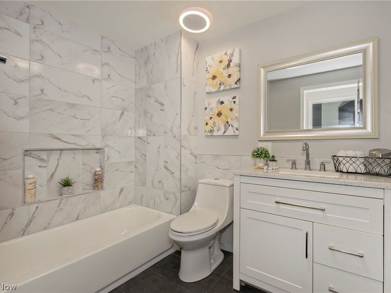 1423 Kenilworth Avenue, Cleveland, OH 44113 Photo 33