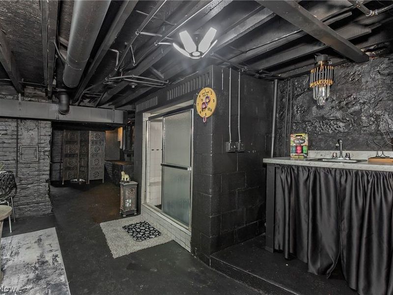 1423 Kenilworth Avenue, Cleveland, OH 44113 Photo 44