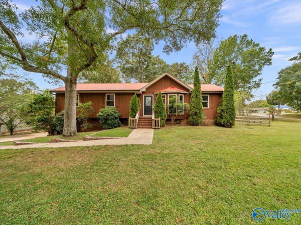 1219 Hood Avenue, Scottsboro, AL 35769