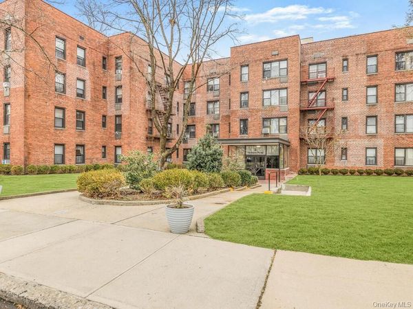 3 Remsen Road, Unit 4A, Yonkers, NY 10710