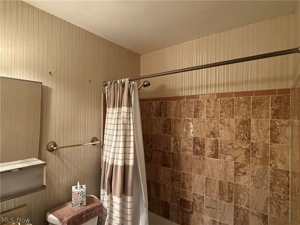 470 Karl Drive, Richmond Heights, OH 44143