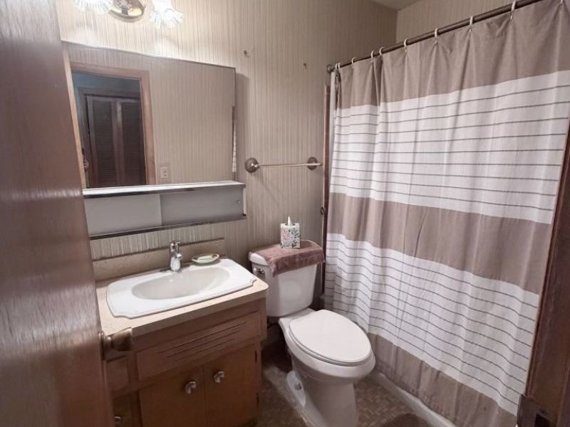 470 Karl Drive, Richmond Heights, OH 44143 Photo 12