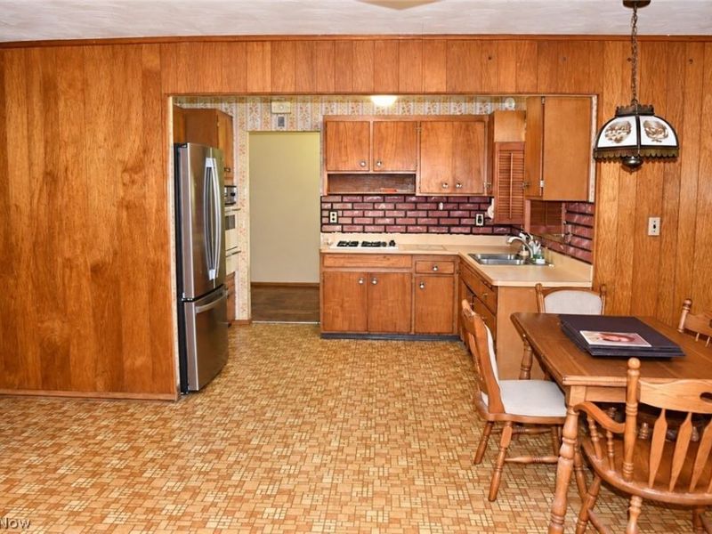 470 Karl Drive, Richmond Heights, OH 44143 Photo 7