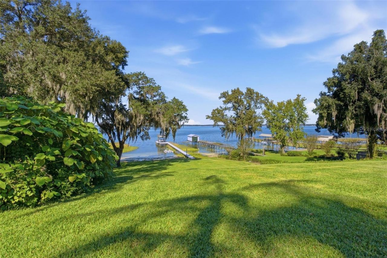14432 SE 143rd Terrace , Weirsdale, FL 32195 Photo