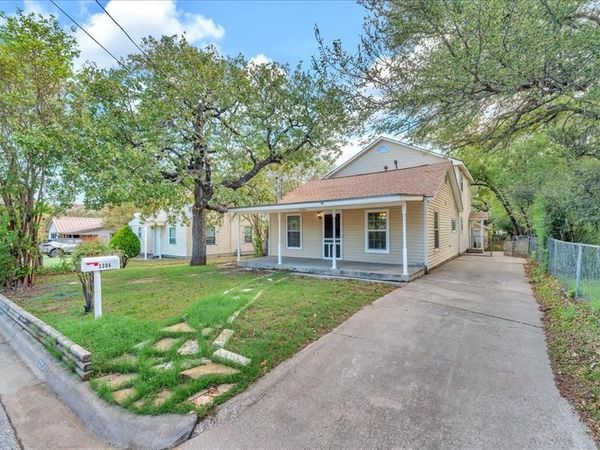 3304 Huron Trail , Lake Worth, TX 76135