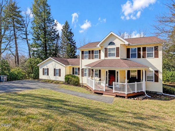 1338 Hilltop Drive , Long Pond, PA 18334