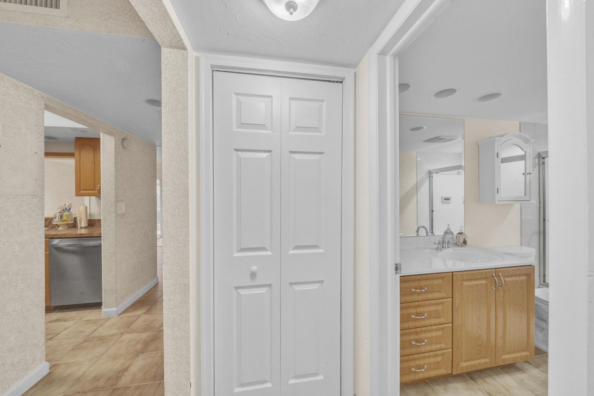420 NW 70th Avenue, Unit 129, Plantation, FL 33317 Photo