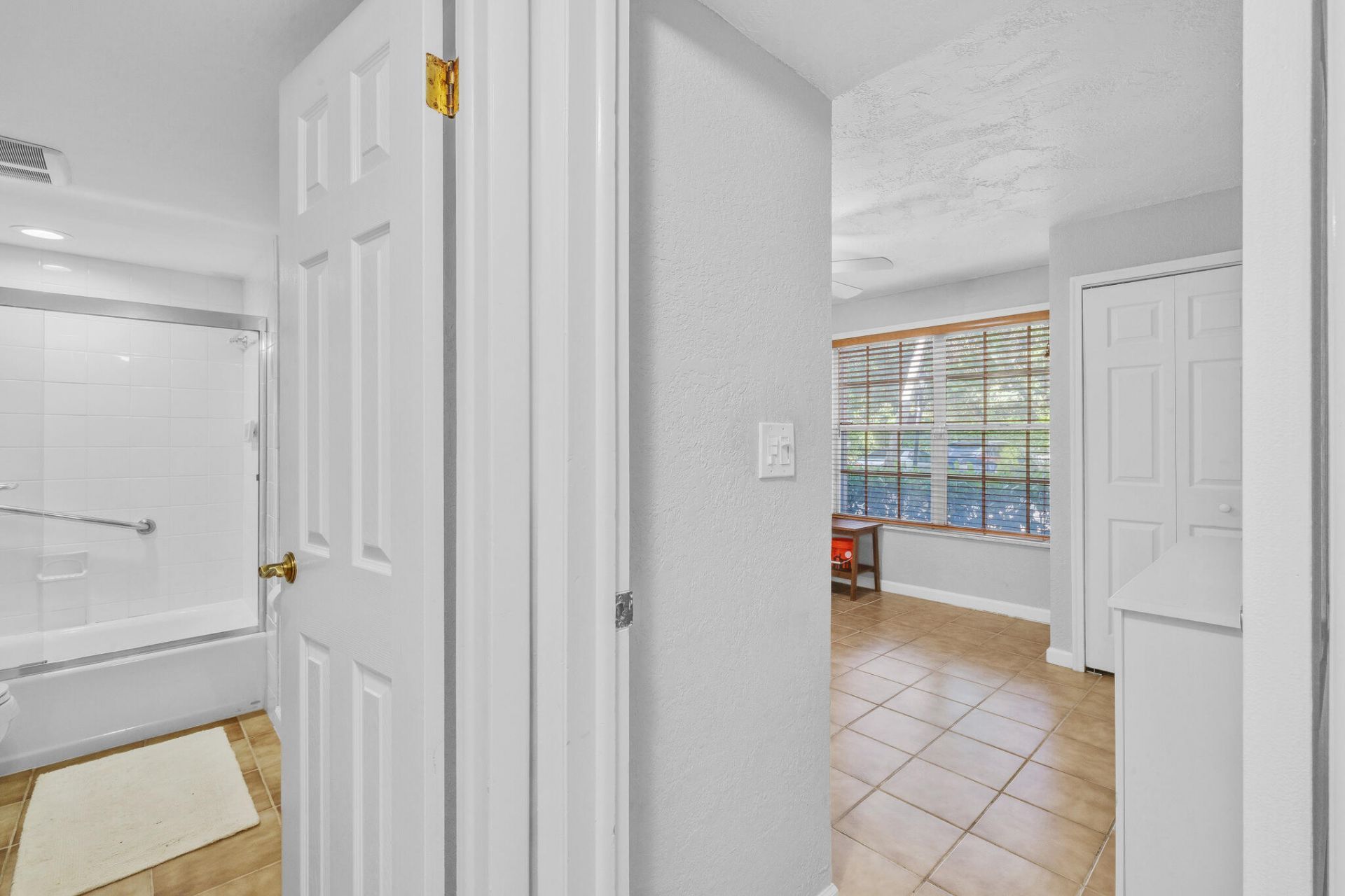 420 NW 70th Avenue, Unit 129, Plantation, FL 33317 Photo
