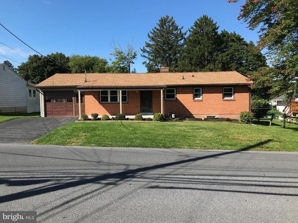202 CARE STREET , HARRISBURG, PA 17109