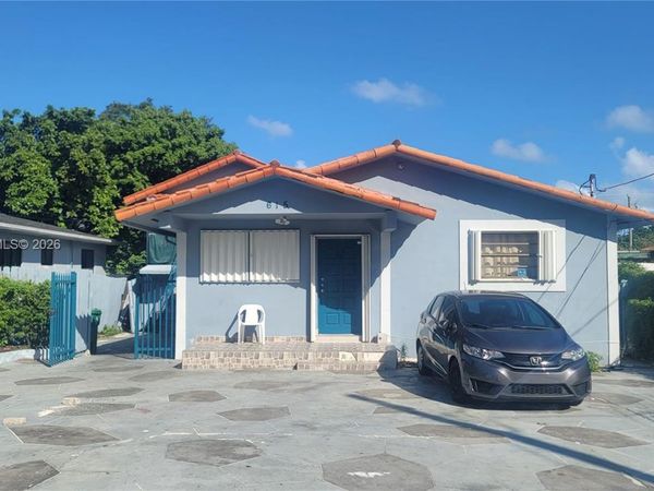 615 NW 25th Ct , Unit B, Miami, FL 33125