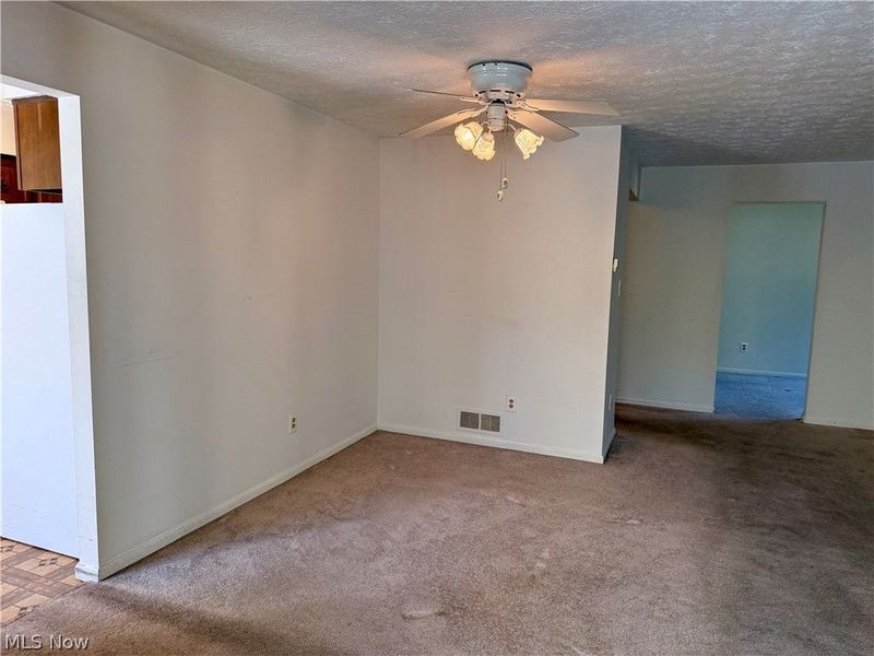 520 Meredith Lane, Cuyahoga Falls, OH 44223 Photo 6
