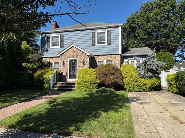 464 Duryea Terrace , West Hempstead, NY 11552