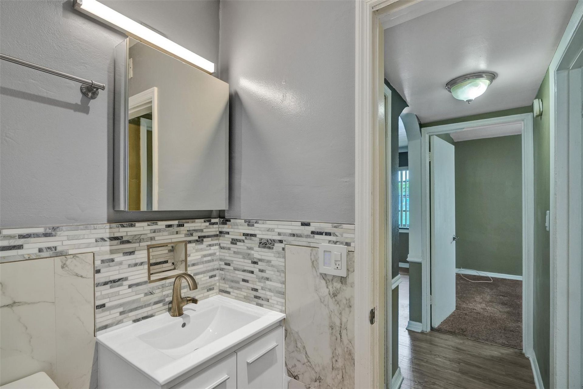 2180 NW 105th Terrace, Miami, FL 33147 Photo