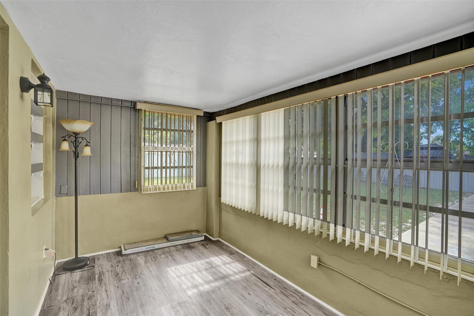 2180 NW 105th Terrace, Miami, FL 33147 Photo