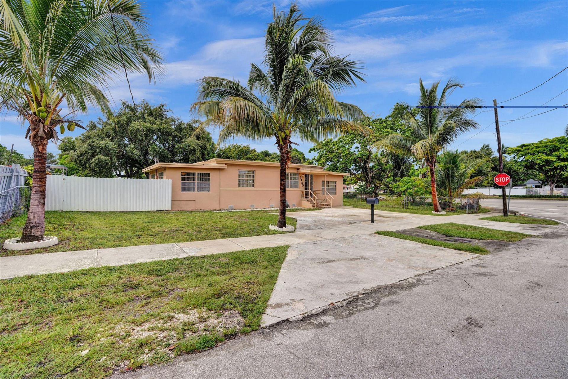 2180 NW 105th Terrace, Miami, FL 33147 Photo