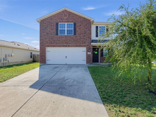 100 Millers LOOP, Jarrell, TX 76537