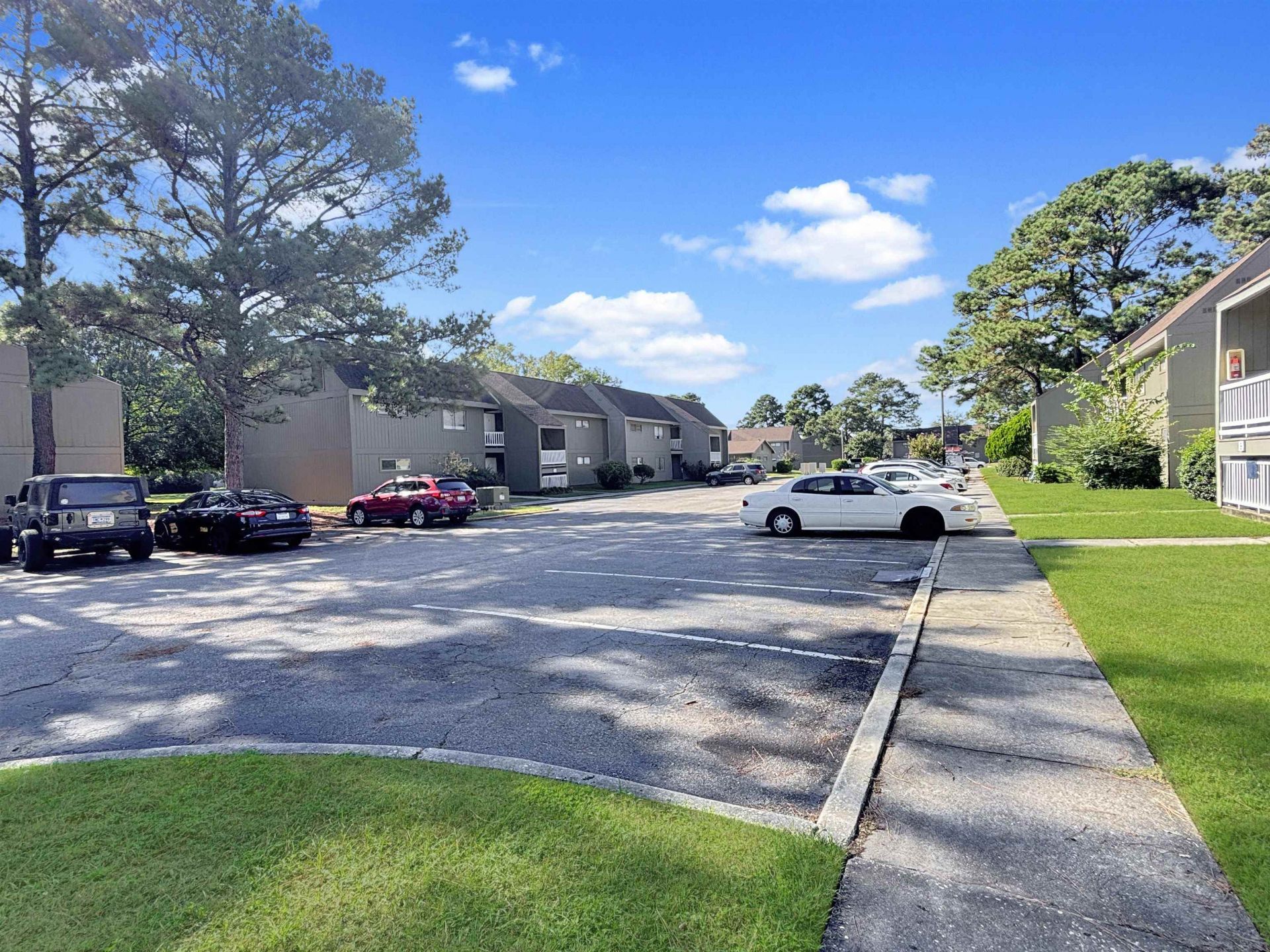 2000 Greens Blvd. Photo 21