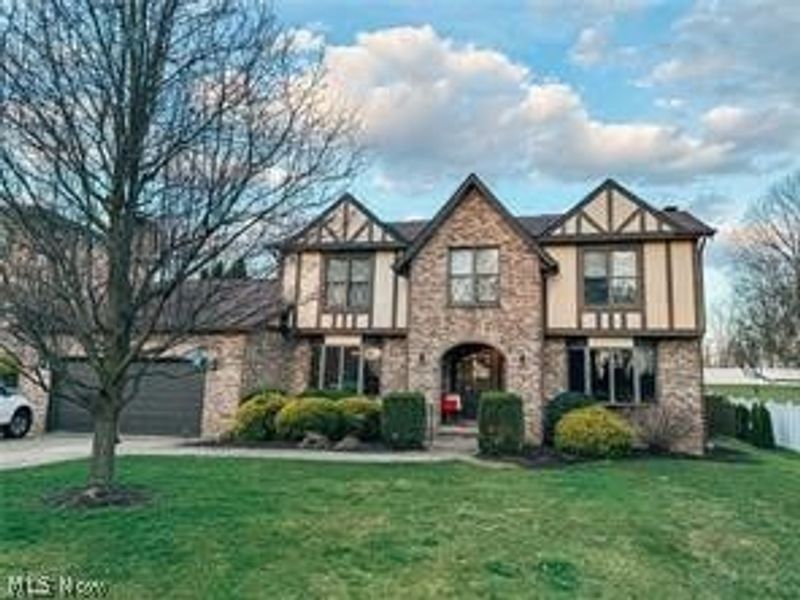 3874 April Drive, Uniontown, OH 44685 Photo 1