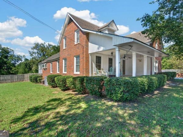 149 E Main Street, Irwinton, GA 31054