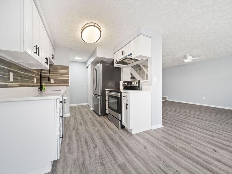 2538 Nassau Drive, Unit 29B, Columbus, OH 43232 Photo 10