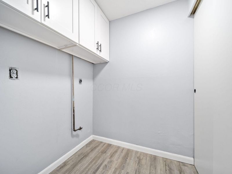 2538 Nassau Drive, Unit 29B, Columbus, OH 43232 Photo 12