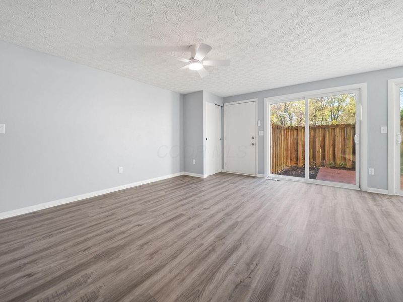 2538 Nassau Drive, Unit 29B, Columbus, OH 43232 Photo 6