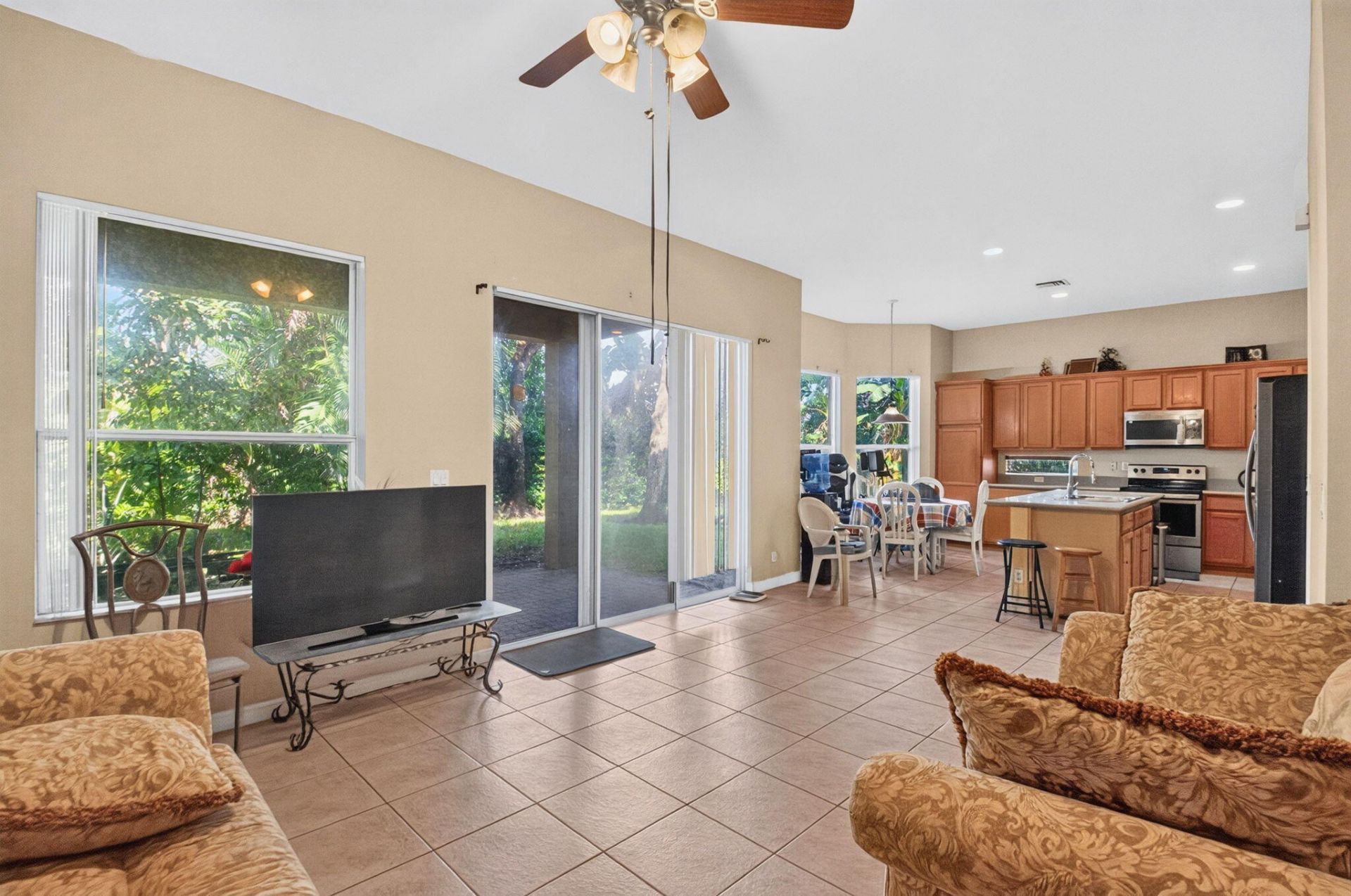 1017 Grove Park Circle, Boynton Beach, FL 33436 Photo