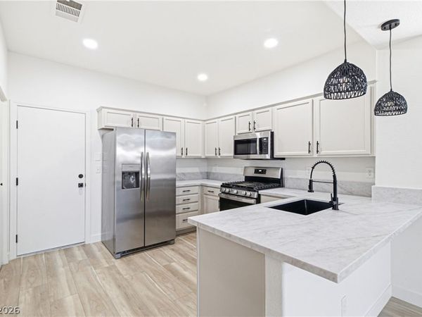2760 Saigon Drive , Henderson, NV 89052