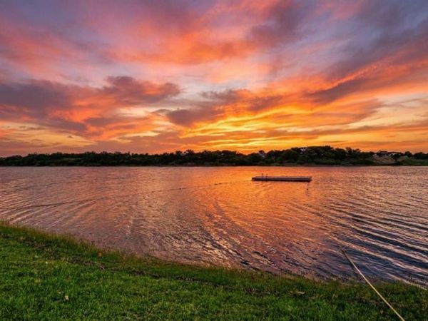 108 Elizabeth DR, Spicewood, TX 78669