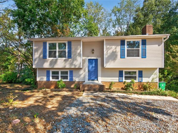 5011 Forest Mountain Court , Charlotte, NC 28227
