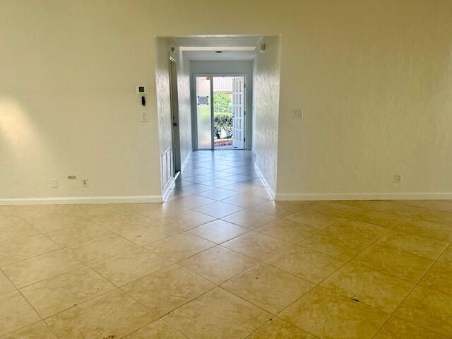 7045 Golf Pointe Circle, Unit 7045, Tamarac, FL 33321 Photo