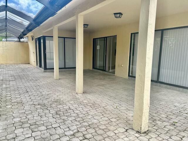 7045 Golf Pointe Circle, Unit 7045, Tamarac, FL 33321 Photo
