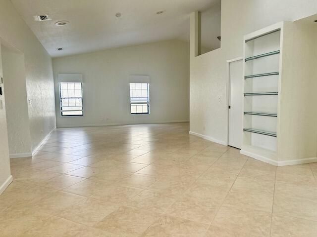 7045 Golf Pointe Circle, Unit 7045, Tamarac, FL 33321 Photo