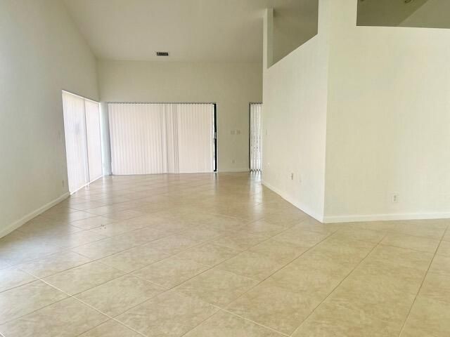 7045 Golf Pointe Circle, Unit 7045, Tamarac, FL 33321 Photo
