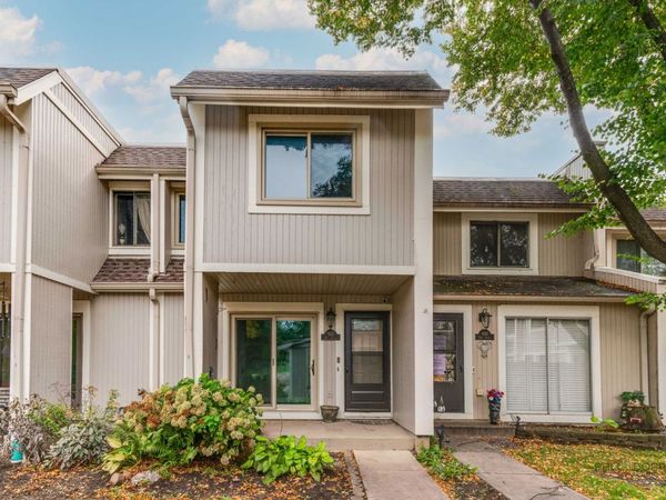 632 Dove Court , Grayslake, IL 60030