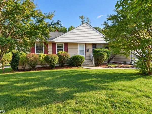 25 Valley View Rd, Hillside, NJ 07205