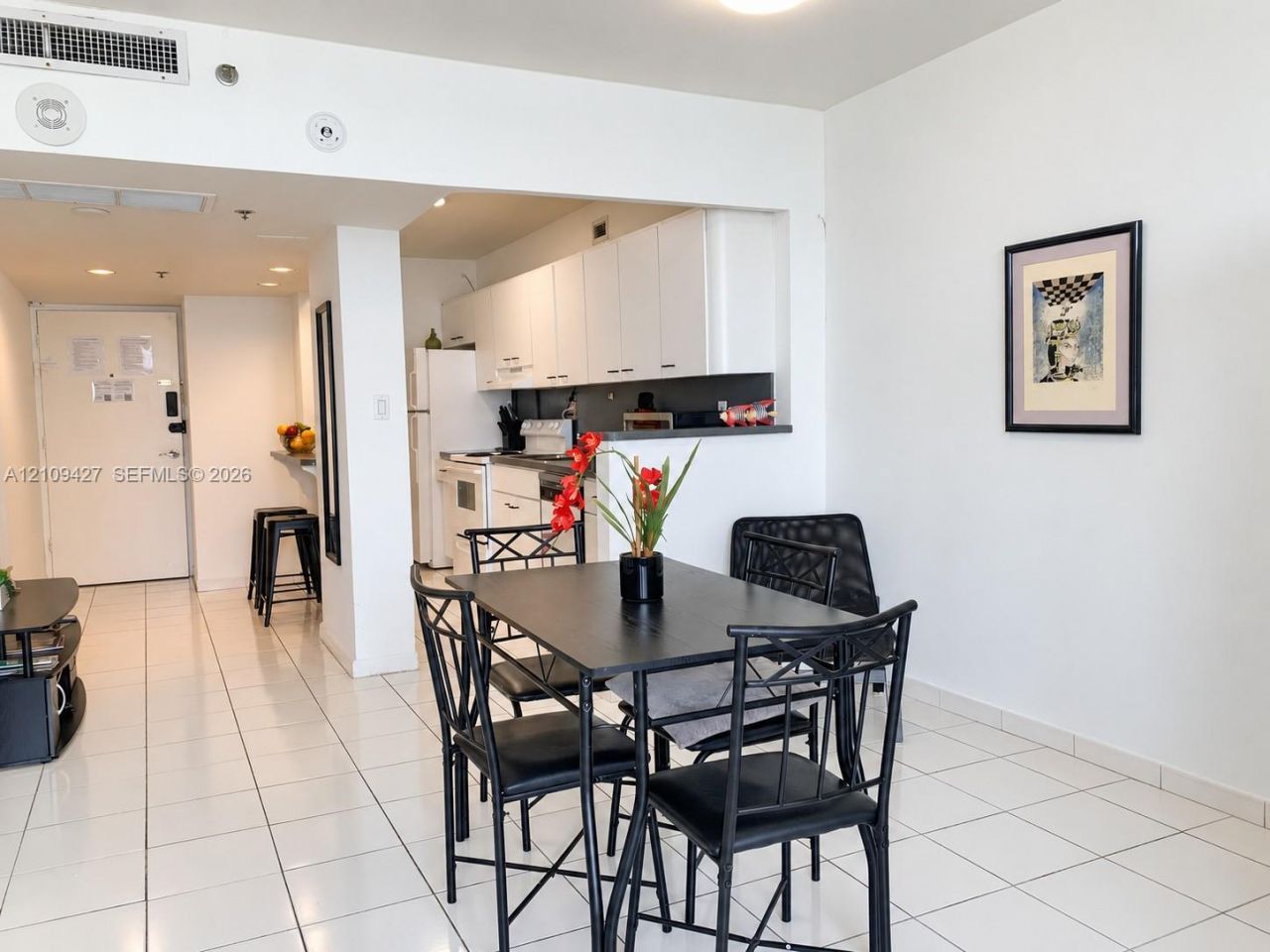 100 Lincoln Rd , Unit 805, Miami Beach, FL 33139 Photo
