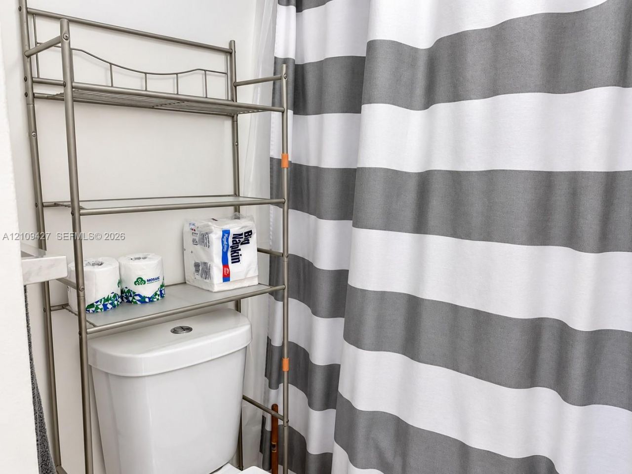 100 Lincoln Rd , Unit 805, Miami Beach, FL 33139 Photo
