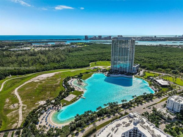 2411 Laguna Cir , Unit 2311, North Miami, FL 33180