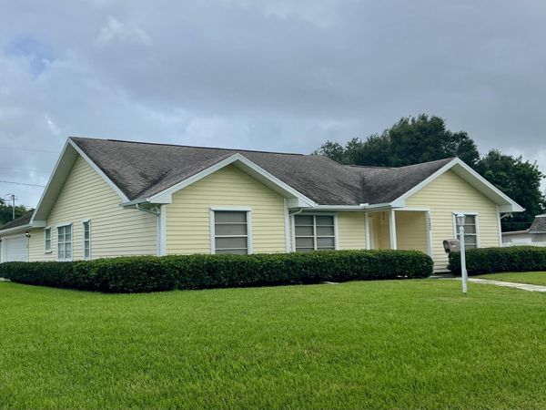 1280 29TH Avenue, Vero Beach, FL 32960