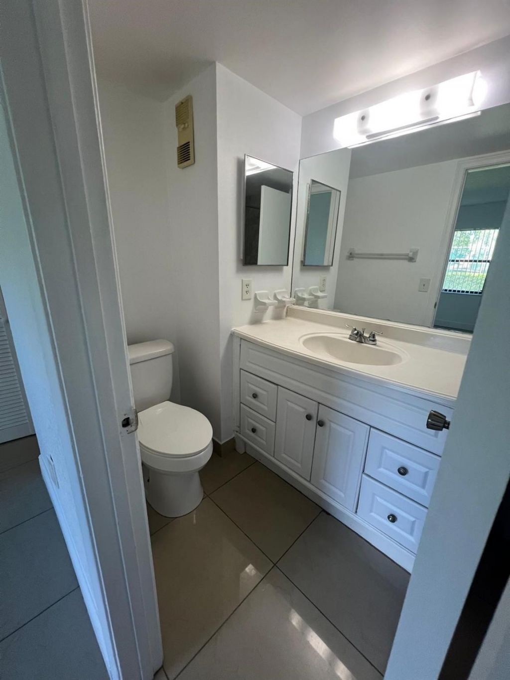 9165 NW 1st Street, Unit 102, Pembroke Pines, FL 33024 Photo