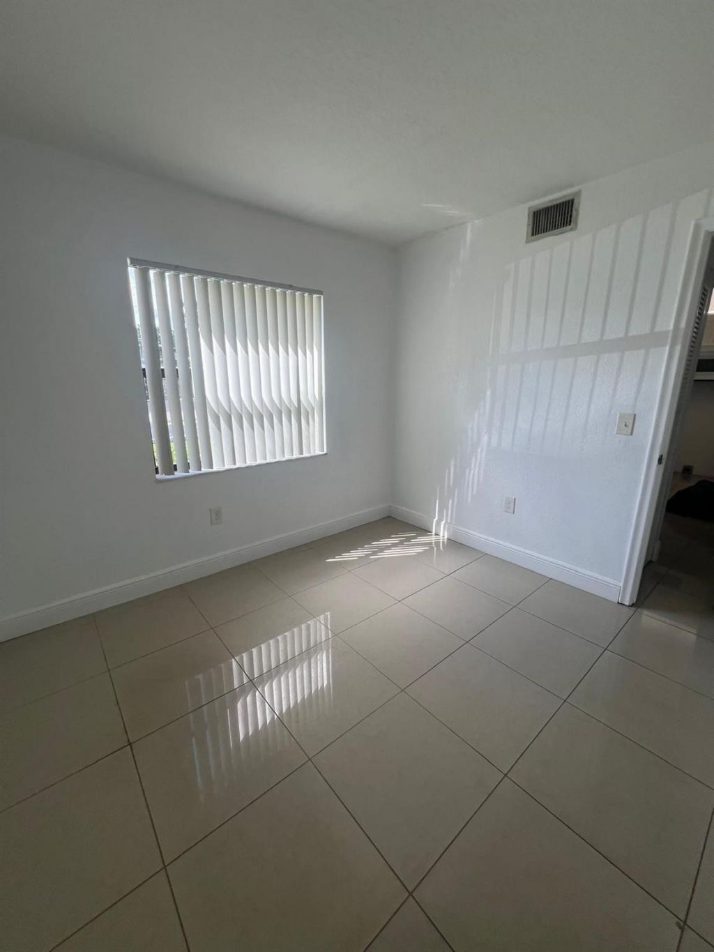 9165 NW 1st Street, Unit 102, Pembroke Pines, FL 33024 Photo